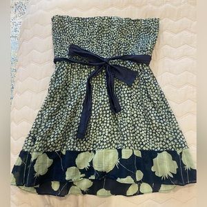 Abercrombie & Fitch strapless, floral top